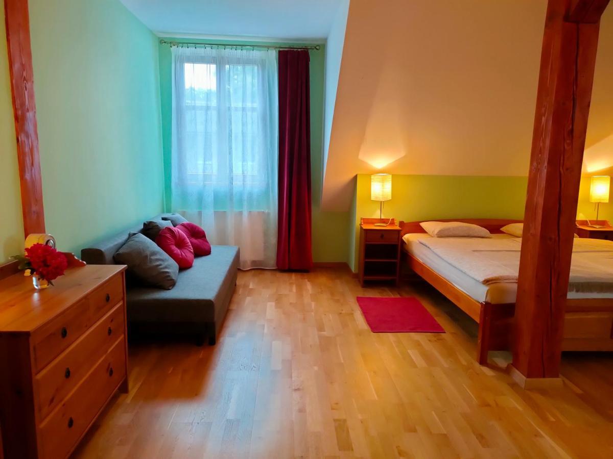 Dworek Azalia Ilowa Экстерьер фото